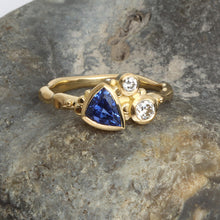 Load image into Gallery viewer, Flint Unique Sapphire Ring