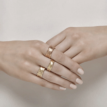 Load image into Gallery viewer, Flint Medium Ring