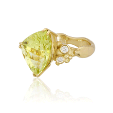 Load image into Gallery viewer, Flint Unique Beryl Ring
