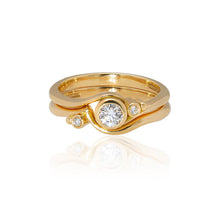 Load image into Gallery viewer, Flick Diamond Wedding Band